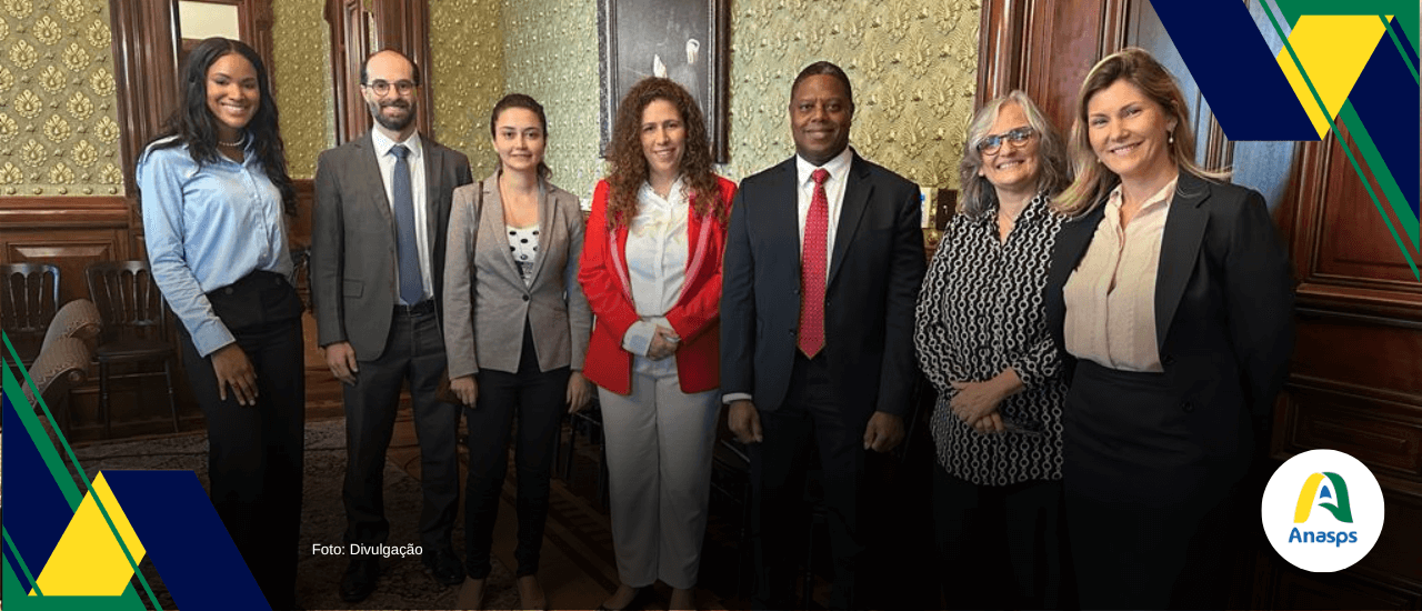 Ministra da Gestão dialoga sobre políticas de gênero e transição